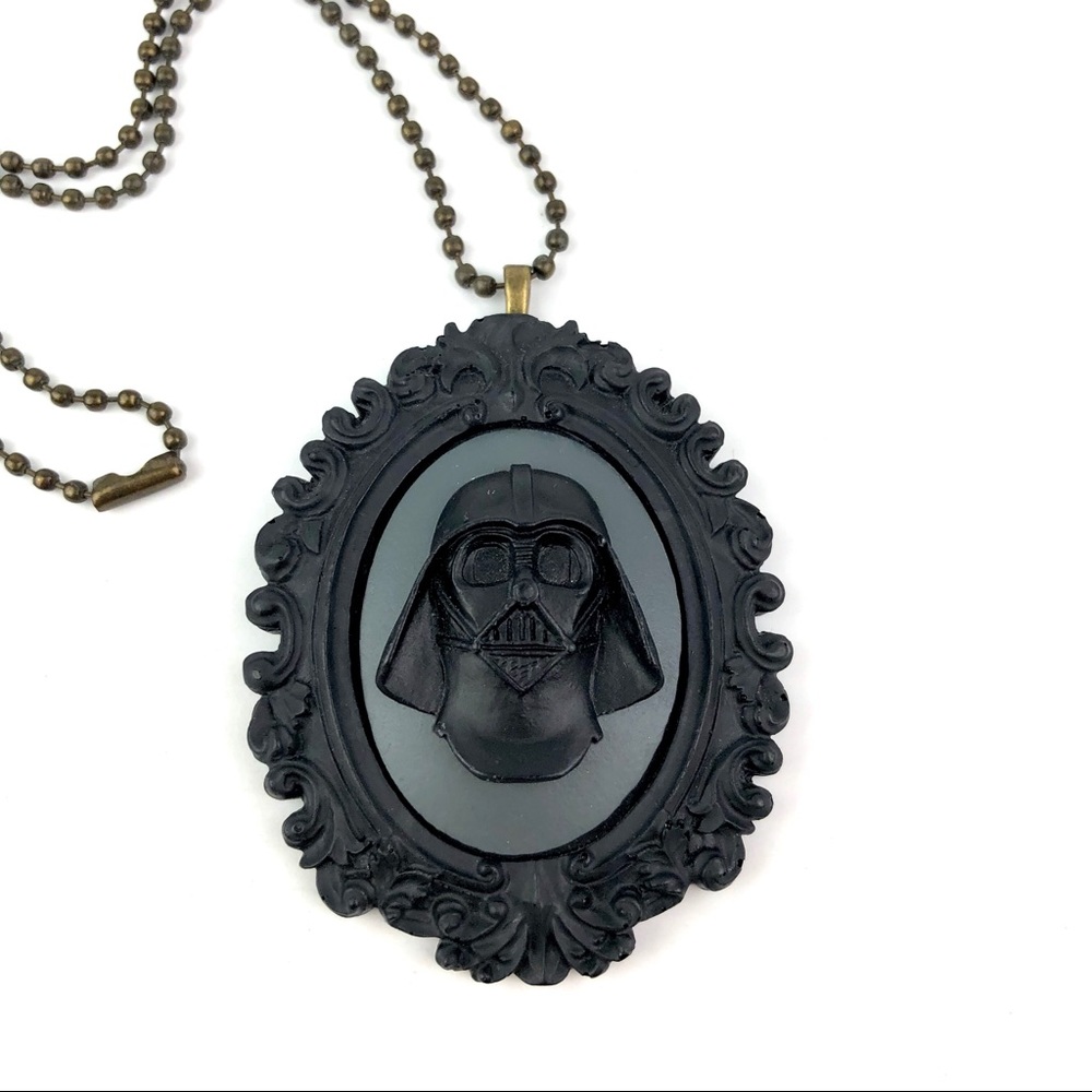 Star Wars Darth Vader Cameo Pendant Necklace